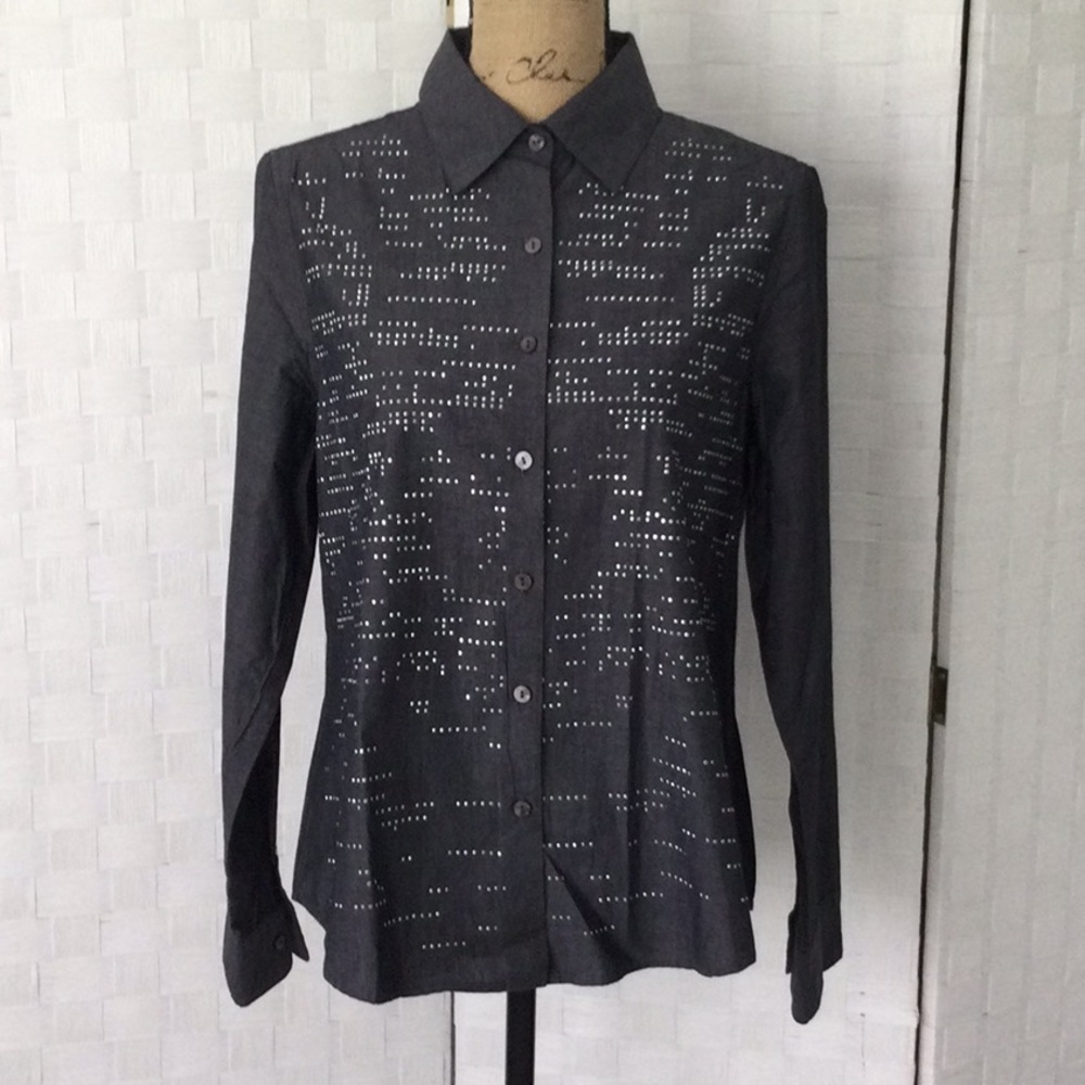 Tracy M Blouse Color Gray and Sliver size L Long sleeves button down.     #267